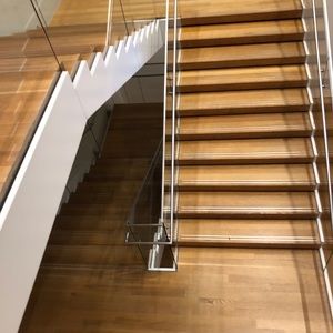 Meet your Posher, Holly